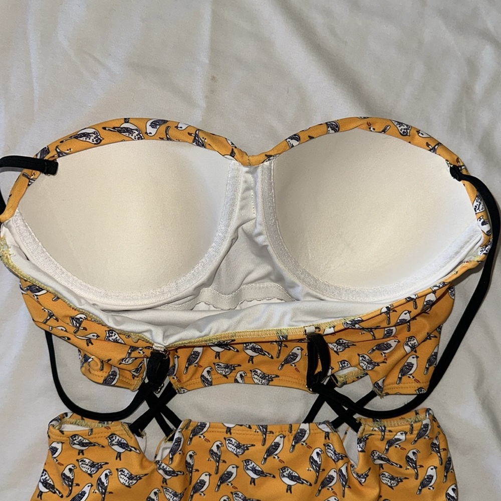 Pines & Palms Swimwear *NWT* Women's Bird Print Yellow Swimsuit - Picture 9 of 13